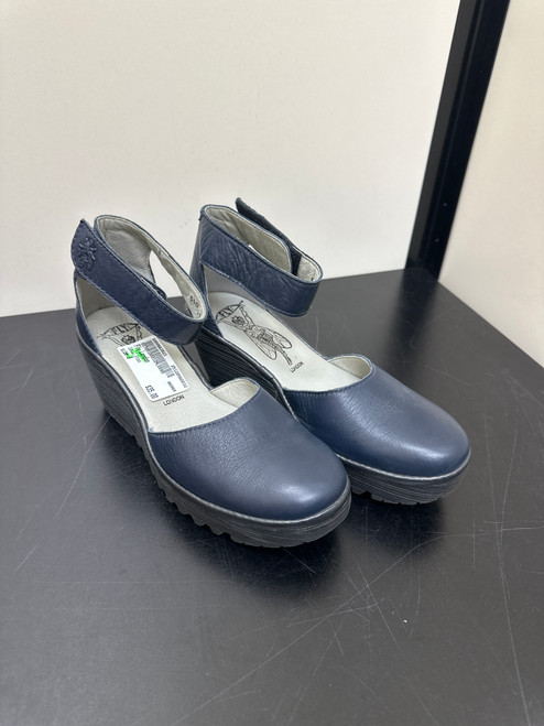 Vist Large View of Product Image Which is Used Fly London Casual Shoes 8