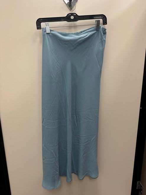 Vist Large View of Product Image Which is Used Time And Tru Long Skirt 22-36