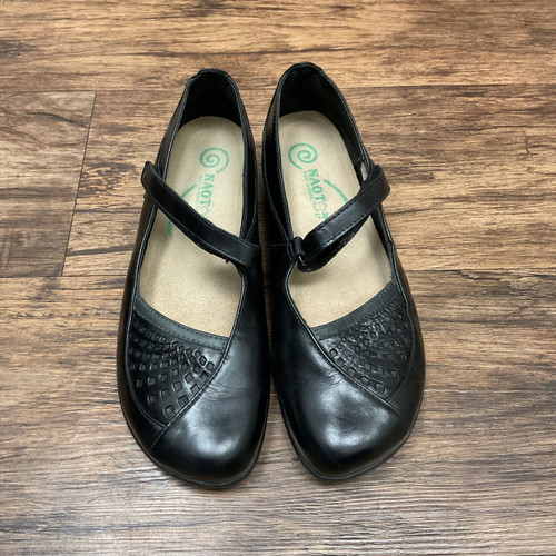 Vist Large View of Product Image Which is Used Naot Flats 7