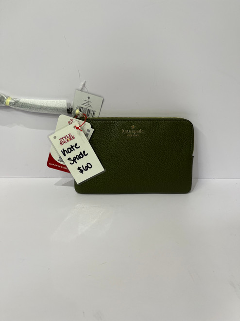 Vist Large View of Product Image Which is Used Unbranded Leather Wristlet