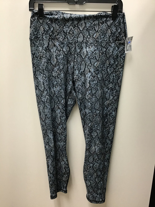Vist Large View of Product Image Which is Used Fabletics Active Leggings 12-31