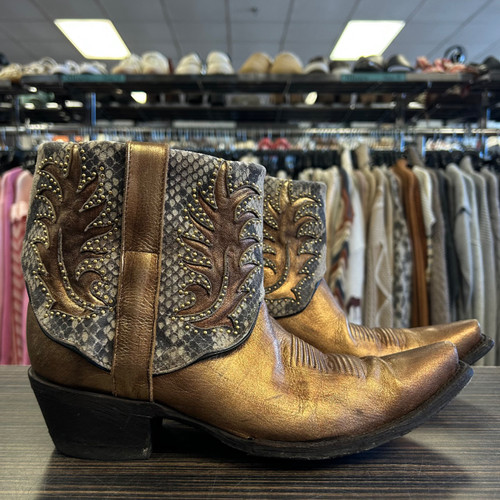 Vist Large View of Product Image Which is Used Old Gringo Ankle Boots 8.5
