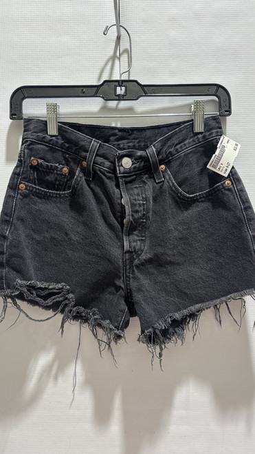 Vist Large View of Product Image Which is Used Levi's Shorts 4-27