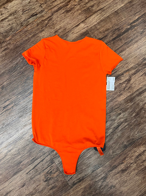 Vist Large View of Product Image Which is Used Unbranded Short Sleeve Top S-4/6