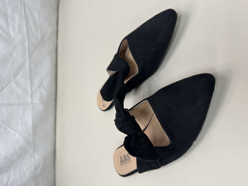 Vist Large View of Product Image Which is Used Unbranded Flats 7.5