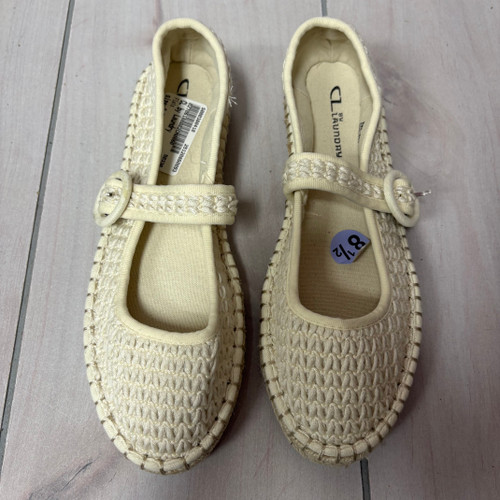 Vist Large View of Product Image Which is Used CL by Laundry Flats 8.5