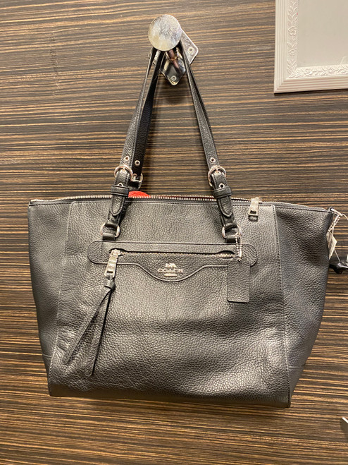 Vist Large View of Product Image Which is Used Unbranded Large Leather Handbag