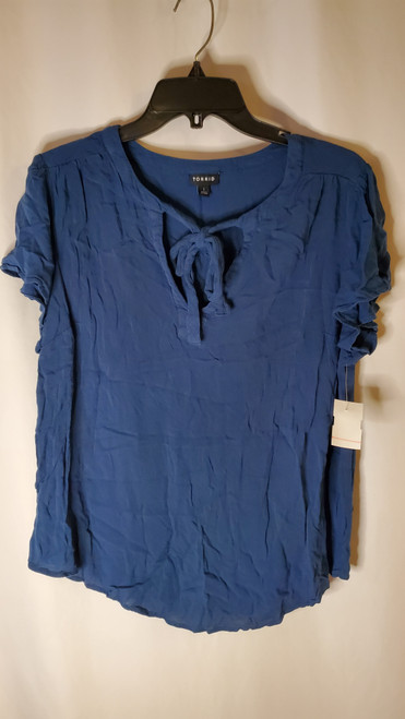 Vist Large View of Product Image Which is Used Torrid Short Sleeve Top 1X-18
