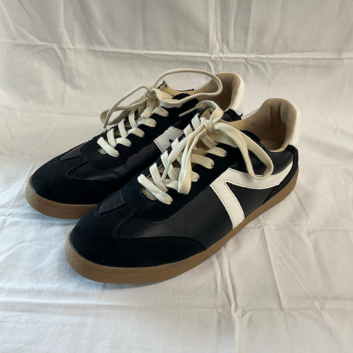 Vist Large View of Product Image Which is Used Unbranded Casual Shoes 10