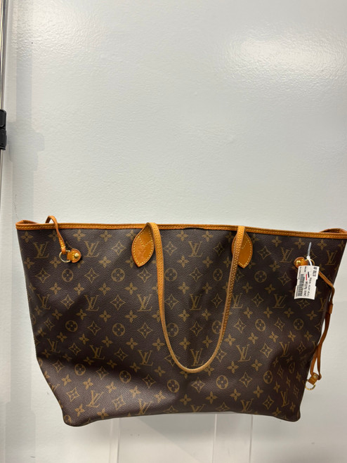 Vist Large View of Product Image Which is Used Louis Vuitton Xlarge Leather Handbag
