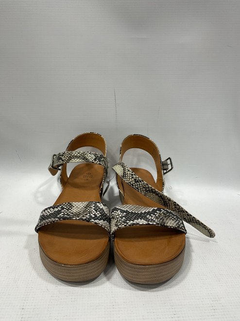 Vist Large View of Product Image Which is Used Call It Spring Sandals 10
