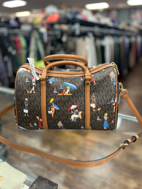 Vist Large View of Product Image Which is Used Michael Michael Kors Large Leather Handbag