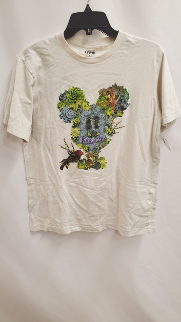 Vist Large View of Product Image Which is Used Uniqlo Mens T-Shirt M