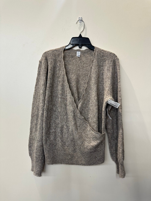 Vist Large View of Product Image Which is Used Old Navy Lightweight Sweater M-8/10