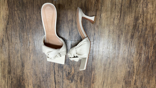 Vist Large View of Product Image Which is Used Unbranded Low Heels 7