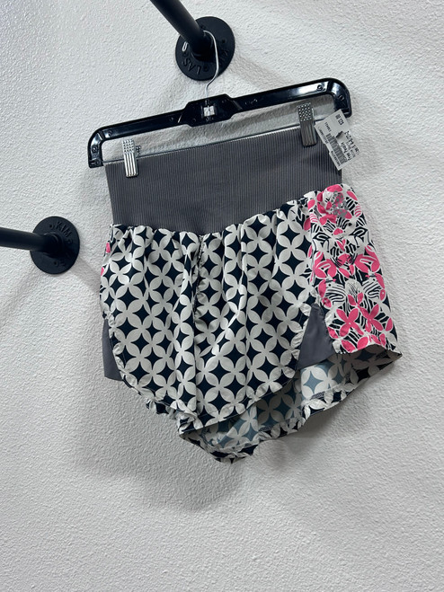 Vist Large View of Product Image Which is Used Free People Active Shorts S 4-6/27-28