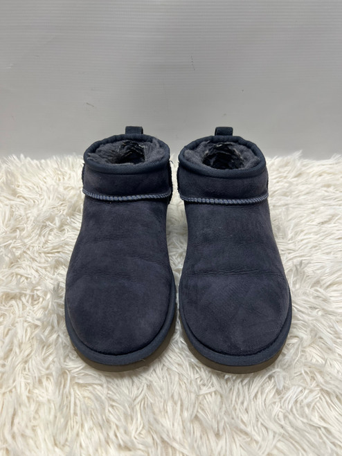 Vist Large View of Product Image Which is Used Ugg Australia Ankle Boots 8