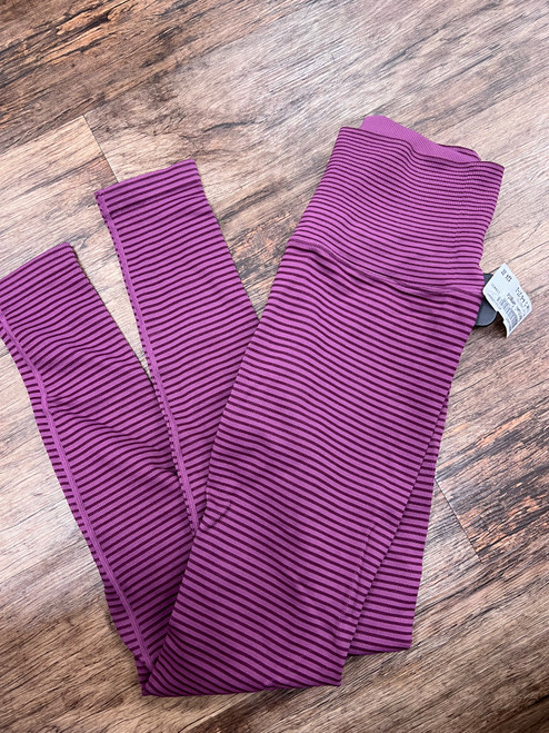 Vist Large View of Product Image Which is Used Spiritual Gangsta Active Leggings S 4-6/27-28