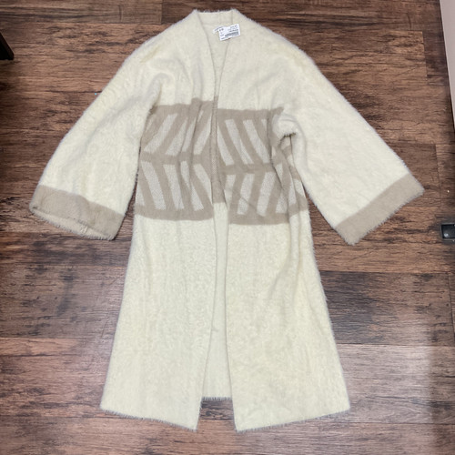 Vist Large View of Product Image Which is Used Anthropologie Lightweight Sweater S-4/6