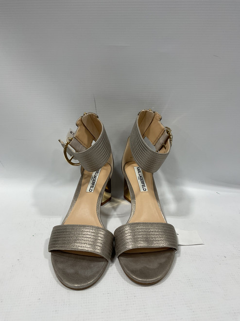 Vist Large View of Product Image Which is Used Unbranded Low Heels 7.5