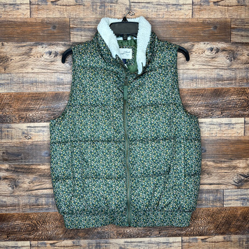 Vist Large View of Product Image Which is Used Universal Threads Vest S-4/6