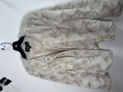 Vist Large View of Product Image Which is Used C+D+M Short Light Jacket M-8/10