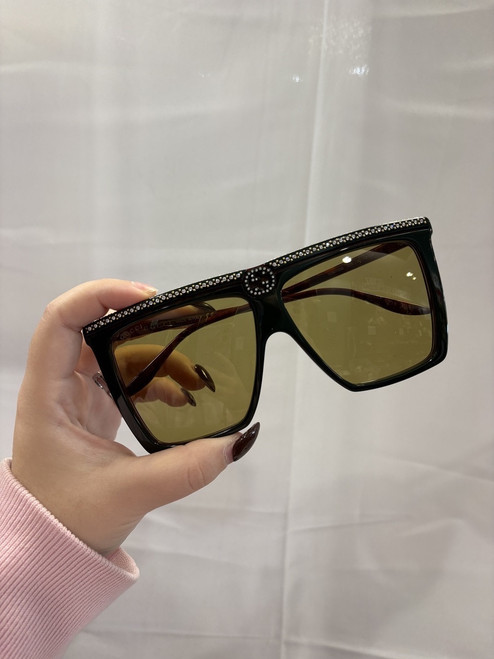 Vist Large View of Product Image Which is Used Gucci Sunglasses