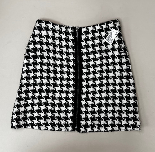 Vist Large View of Product Image Which is Used Anthropologie Short Skirt 4-27