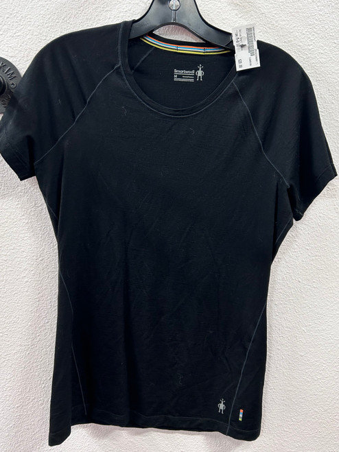 Vist Large View of Product Image Which is Used Unbranded Active Short Sleeve M-8/10