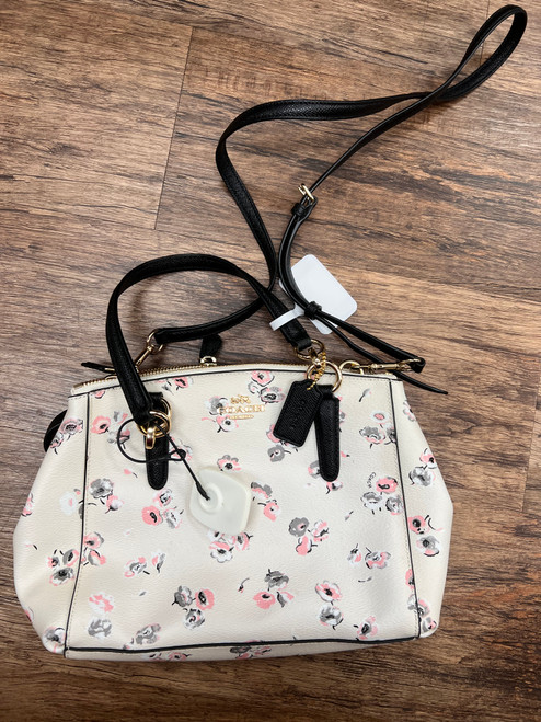 Vist Large View of Product Image Which is Used Coach Large Leather Handbag