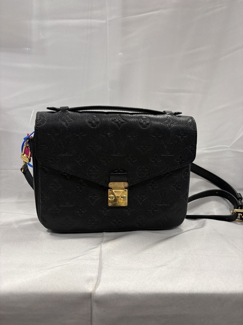 Vist Large View of Product Image Which is Used Louis Vuitton Pochette Metis Empreinte Handbag