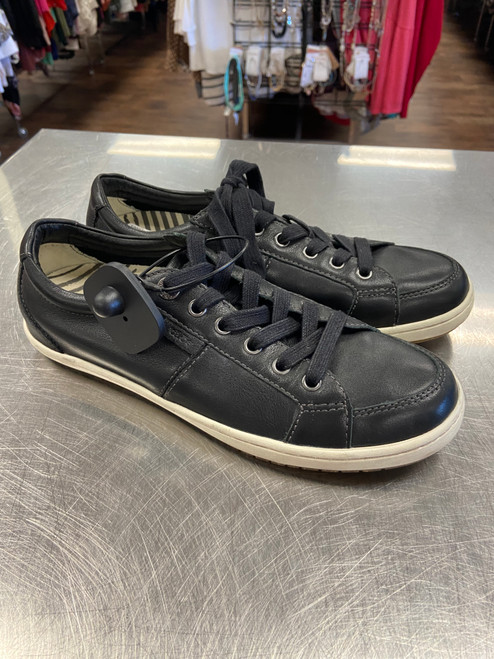 Vist Large View of Product Image Which is Used Taos Flats 8.5