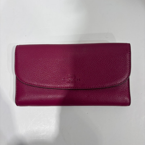Vist Large View of Product Image Which is Used Coach Leather Wallet