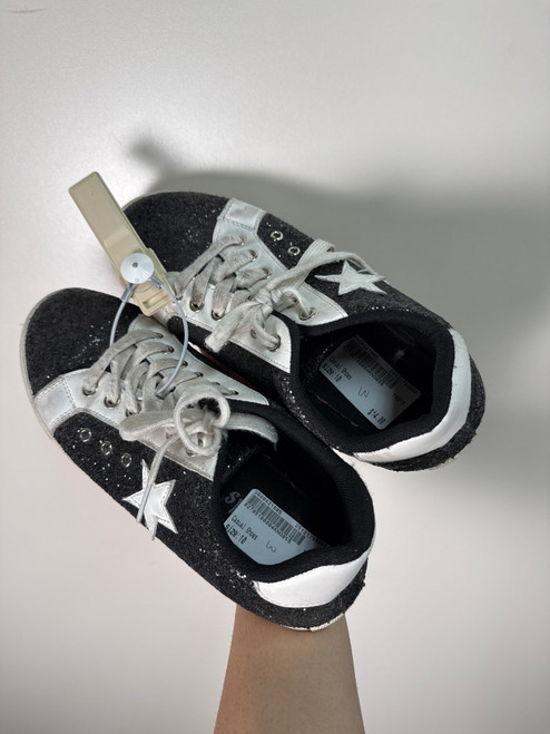 Vist Large View of Product Image Which is Used Unbranded Casual Shoes 10