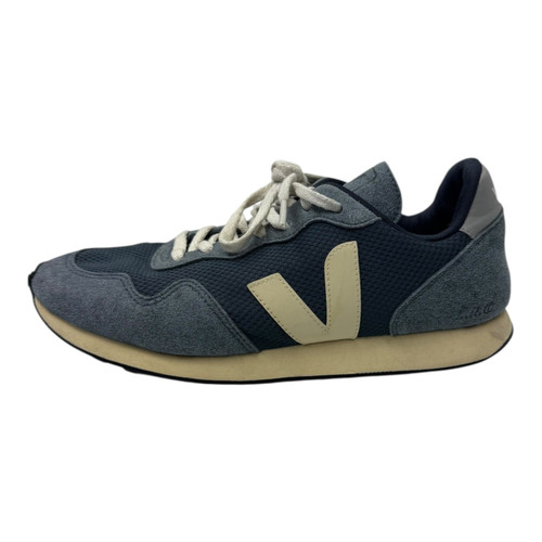 Vist Large View of Product Image Which is Used Veja Casual Shoes 9