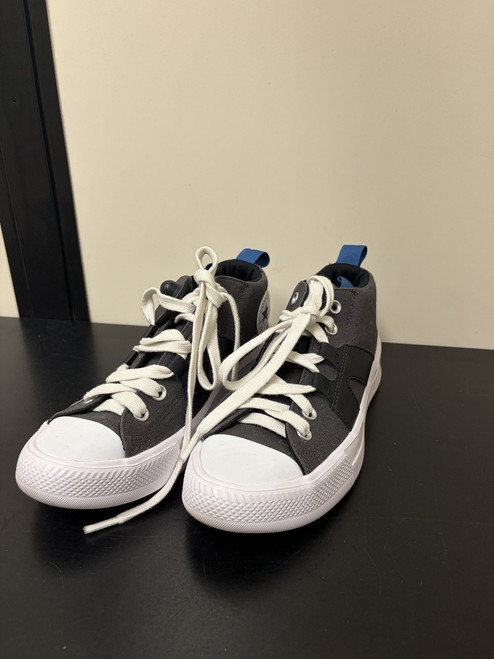 Vist Large View of Product Image Which is Used Converse Casual Shoes 6.5