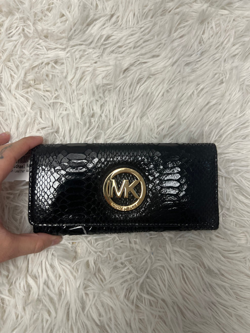 Vist Large View of Product Image Which is Used Michael Michael Kors Leather Wallet