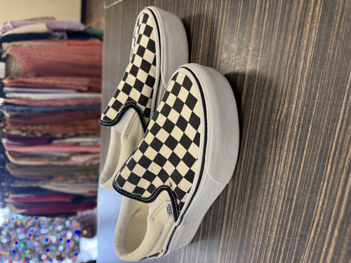 Vist Large View of Product Image Which is Used Vans Casual Shoes 6