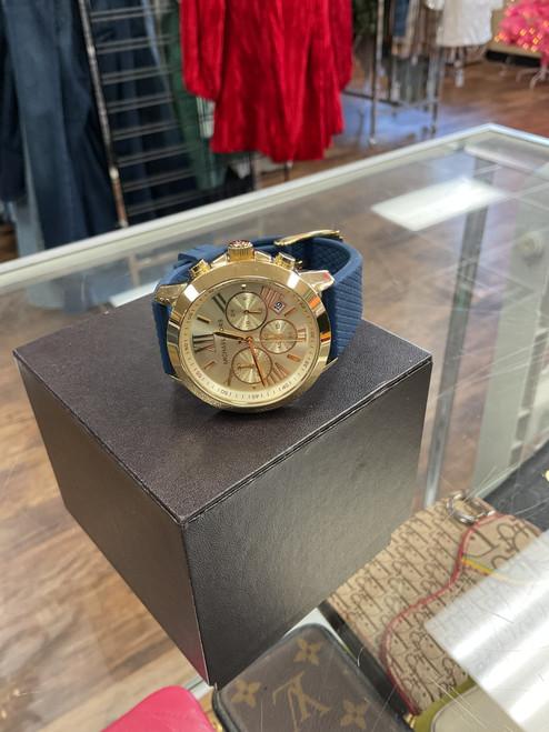 Vist Large View of Product Image Which is Used Michael  Kors Watch