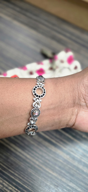 Vist Large View of Product Image Which is Used Brighton Bracelet