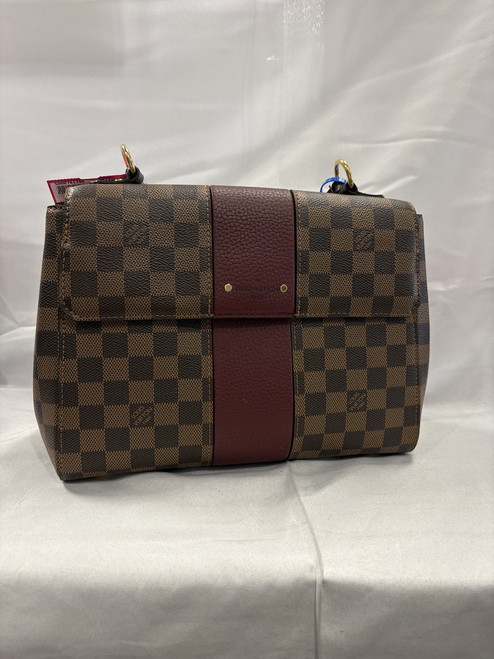 Vist Large View of Product Image Which is Used Louis Vuitton Bond Street bag