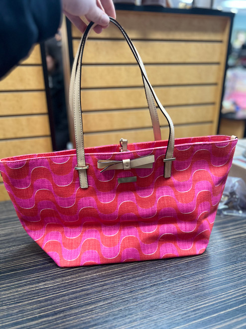 Vist Large View of Product Image Which is Used Kate Spade New York Xlarge Handbag