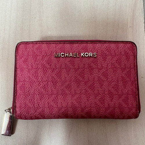 Vist Large View of Product Image Which is Used Michael Michael Kors Leather Wallet