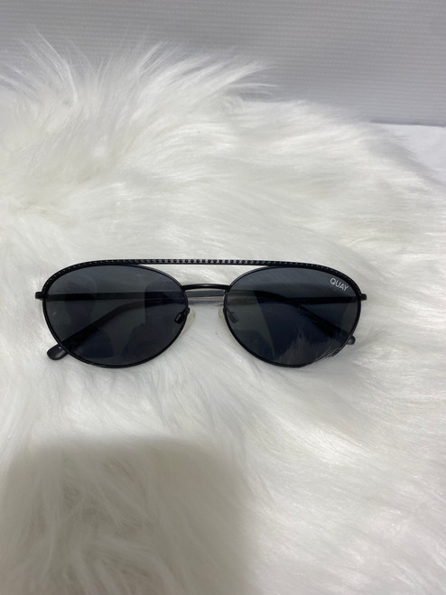 Vist Large View of Product Image Which is Used Quay Sunglasses