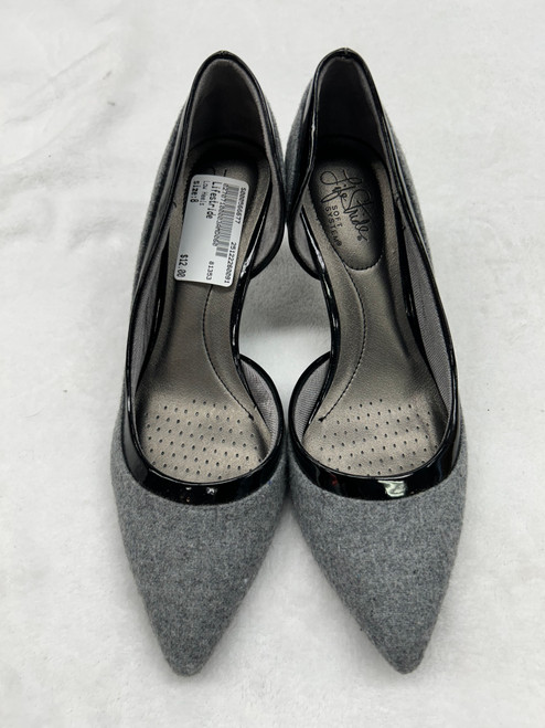 Vist Large View of Product Image Which is Used Lifestride Low Heels 8