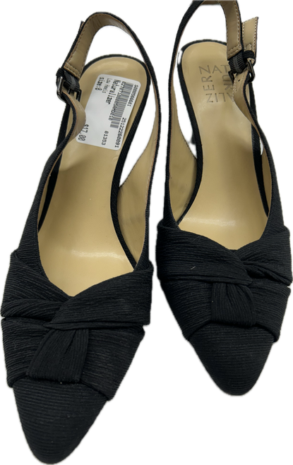 Vist Large View of Product Image Which is Used Naturalizer Low Heels 8