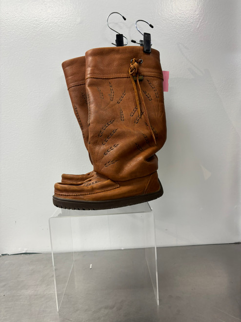 Vist Large View of Product Image Which is Used Muk Luks Outerwear Boots 6