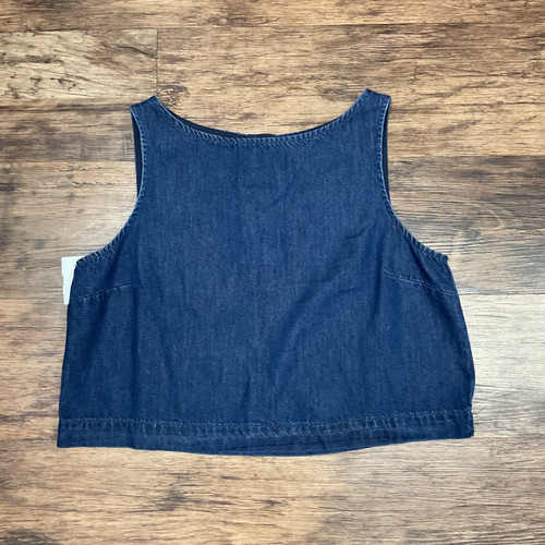 Vist Large View of Product Image Which is Used Gap Sleeveless Top M-8/10