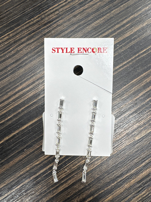 Vist Large View of Product Image Which is Used Kendra Scott Earrings