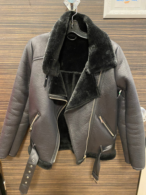 Vist Large View of Product Image Which is Used Unbranded Short Light Jacket S-4/6